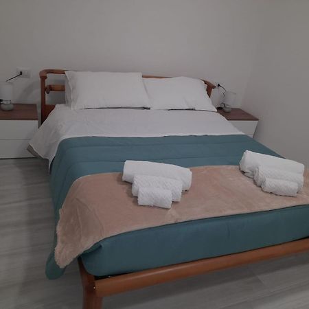Casa Vacanze In Centro! 卡尔塔吉罗 外观 照片