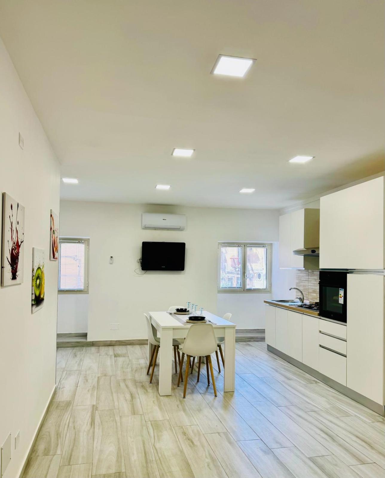 Casa Vacanze In Centro! 卡尔塔吉罗 外观 照片
